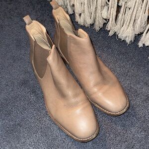 Tan Leather Chelsea Boots